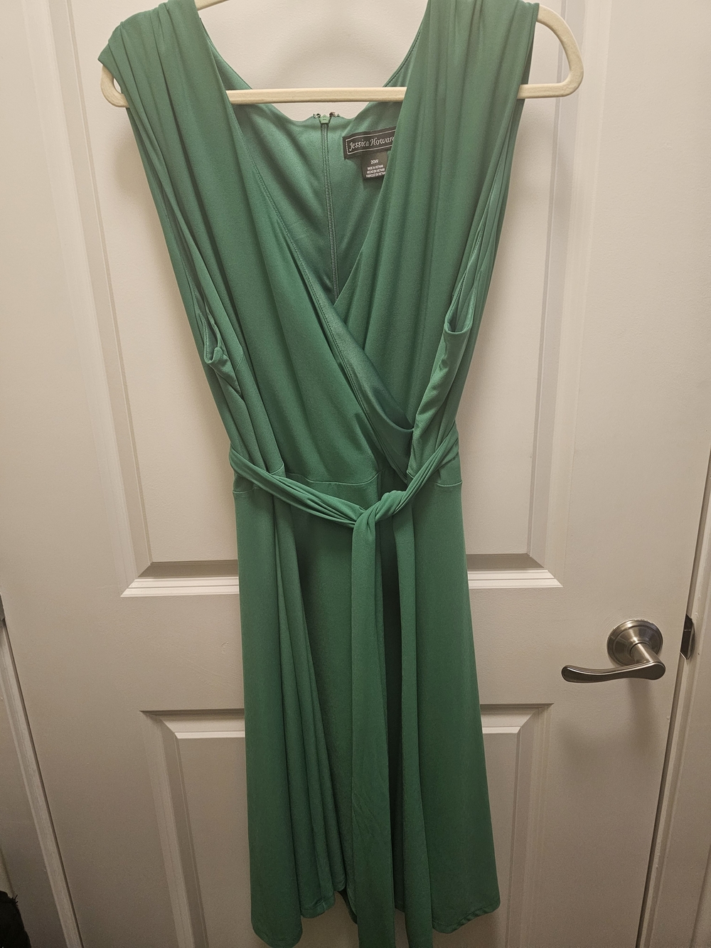 Jessica Howard Green Sleeveless Faux-Wrap Midi Dress with Waist Tie